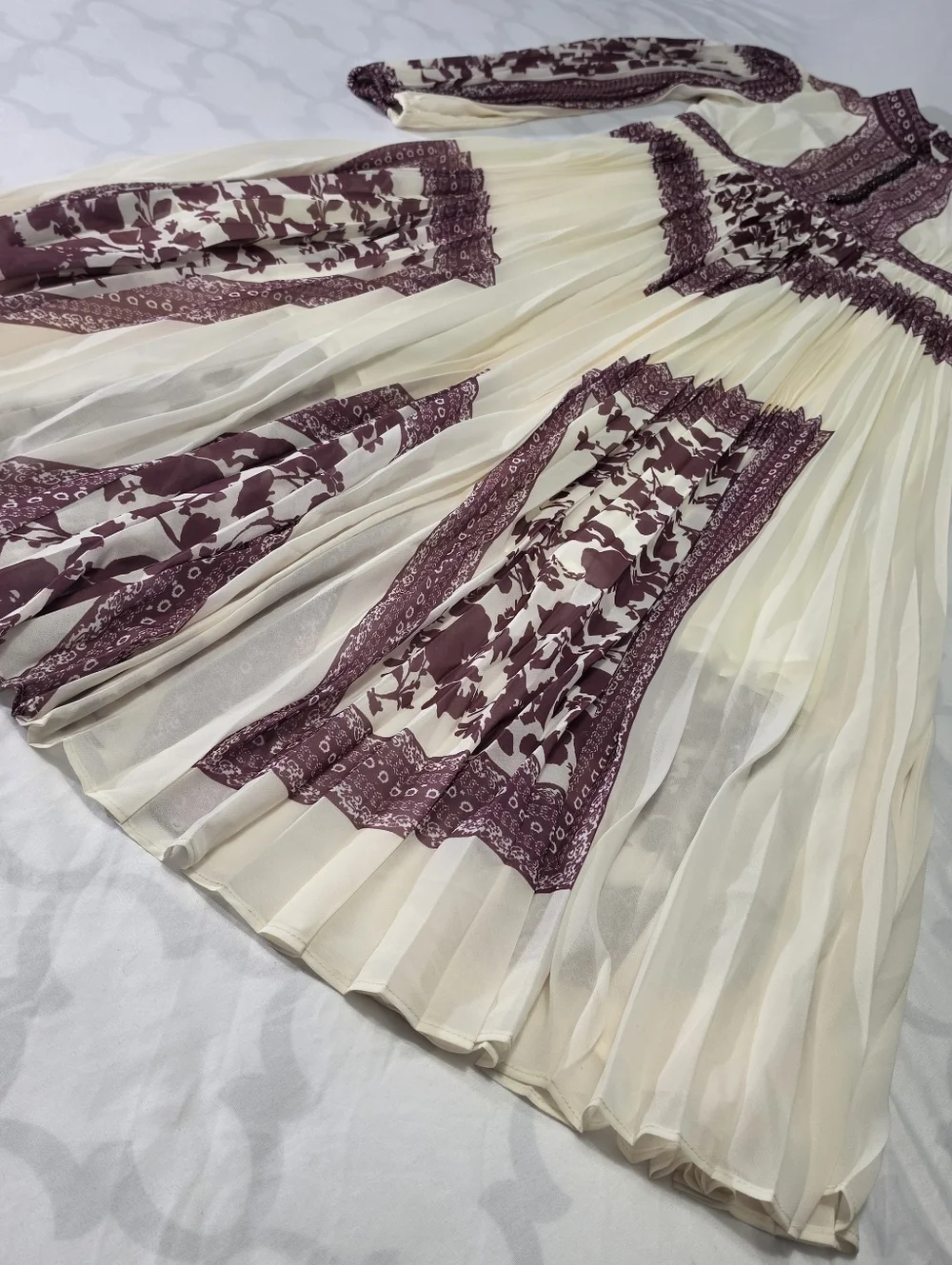 Sunfere Melvina Floral Print Pleated Maxi Dress NWT Size Large - Picture 9 of 16